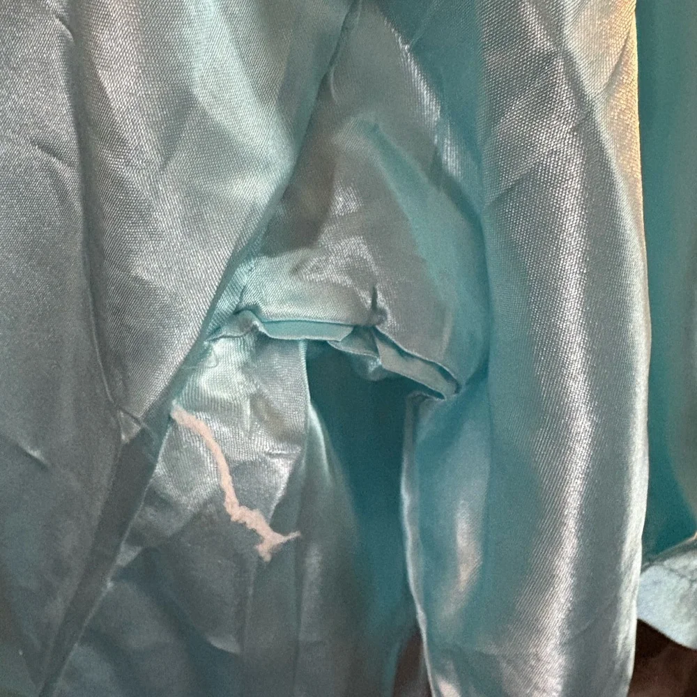 Bride Robe - Picture 4 of 5